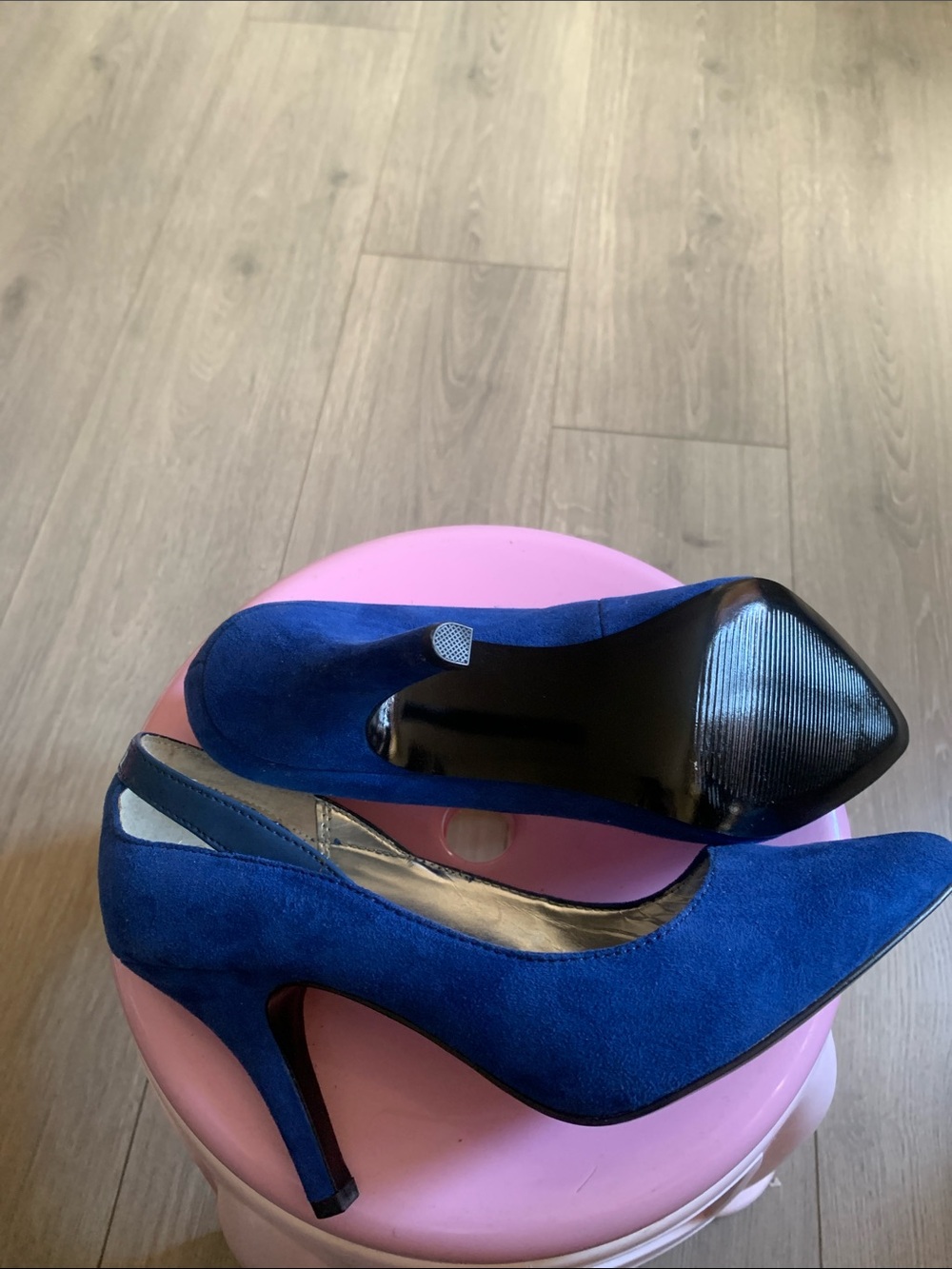 Style & Co. Cobalt Pointed Toe Suede Pumps - Picture 5 of 6